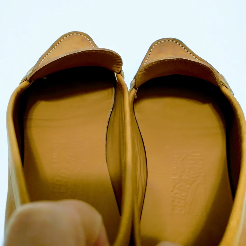 💯 Authentic Salvatore Ferragamo (Made in Italy) Women's Loafers - Picture 11 of 15